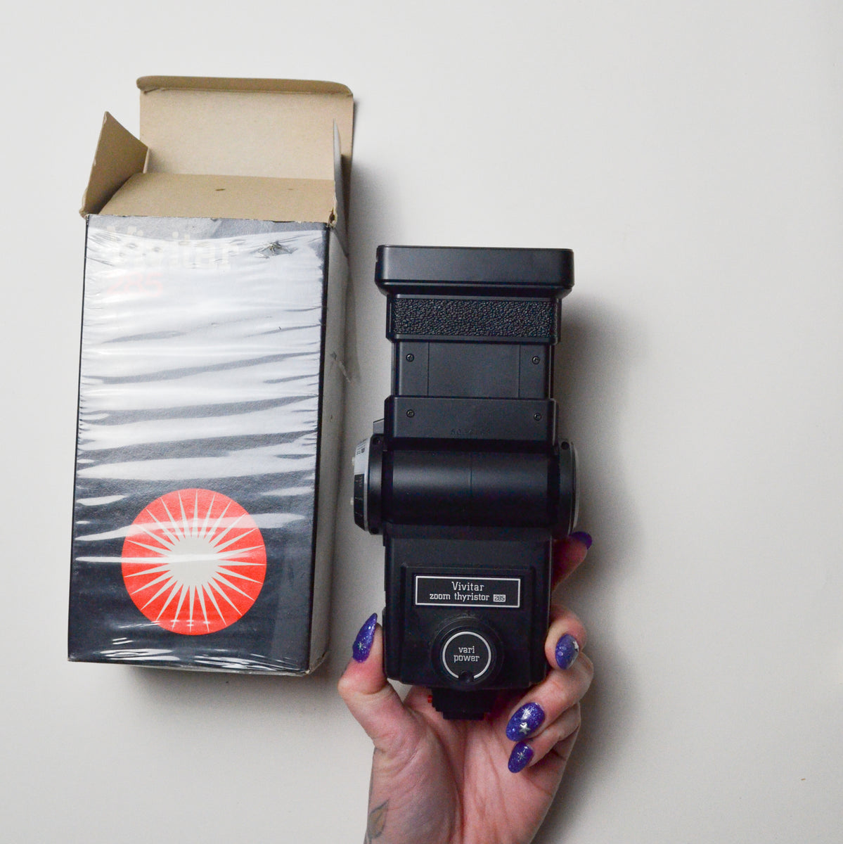 Vivitar Zoom Thyristor 285 Auto Electronic Flash – Make & Mend