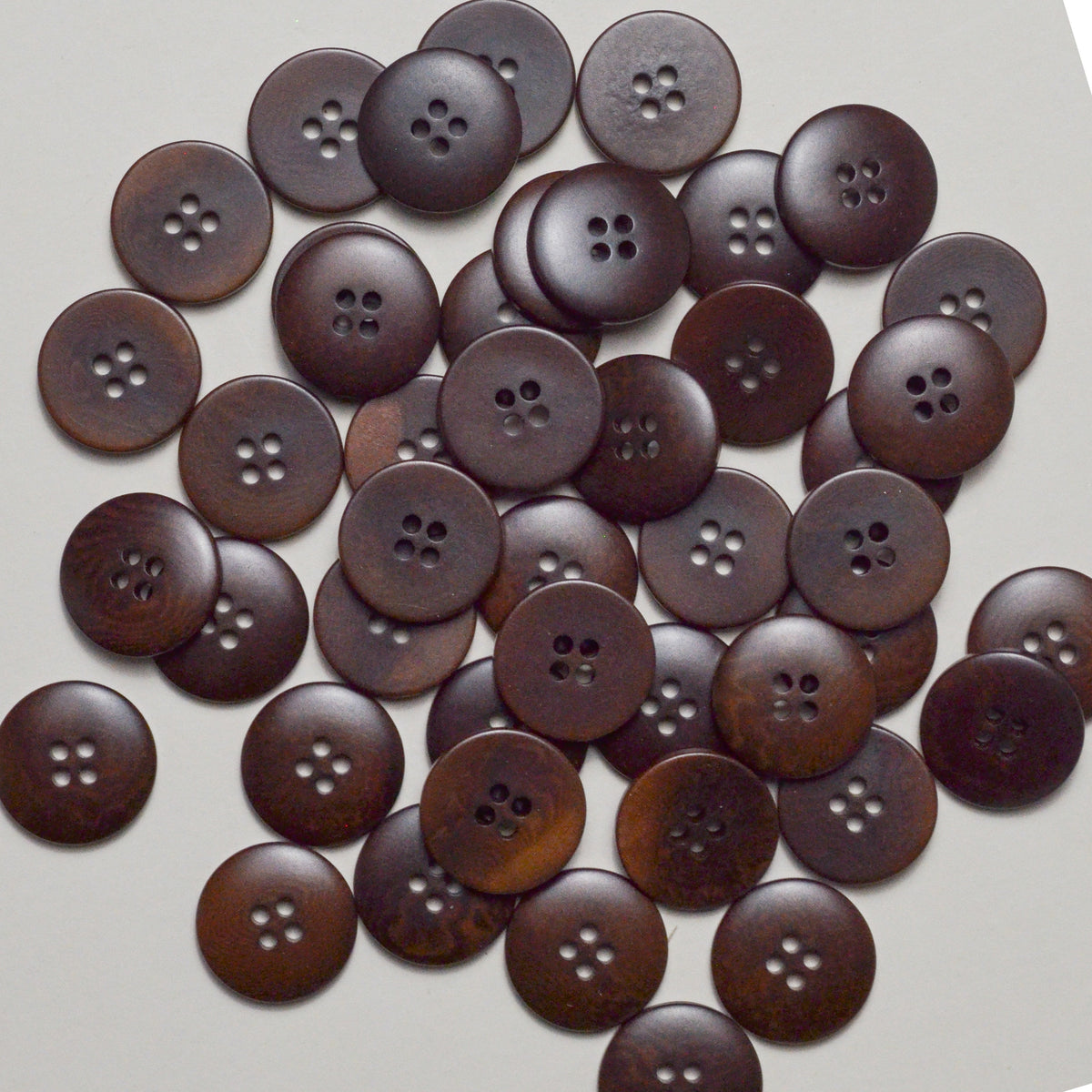 Brown 13/16 Buttons - Bag of 40+ – Make & Mend