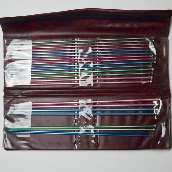 Straight Knitting Needles in Velcro Case