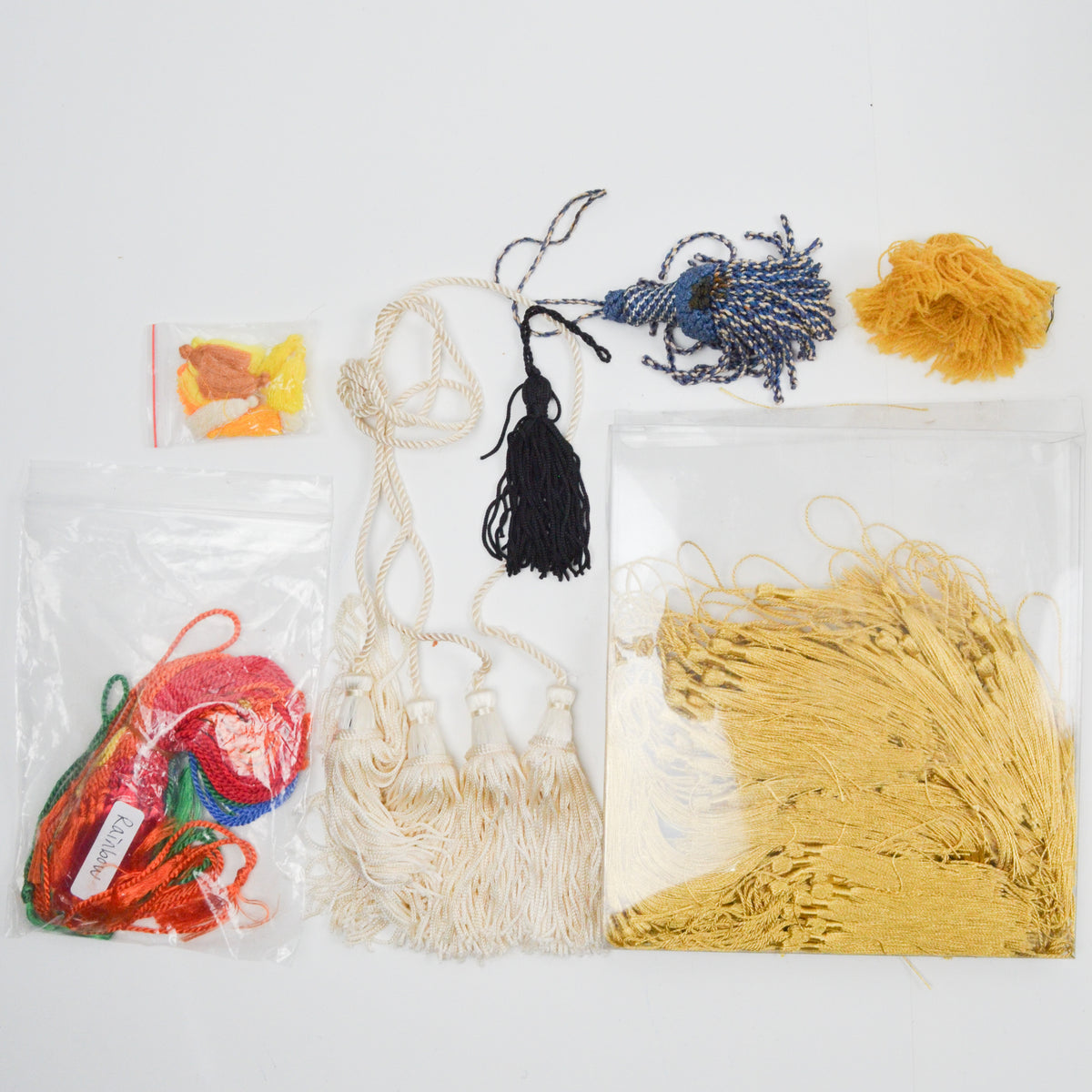 molds限定　オールドマウンテン　tassel Assorted Colorful Tassels – Make & Mend