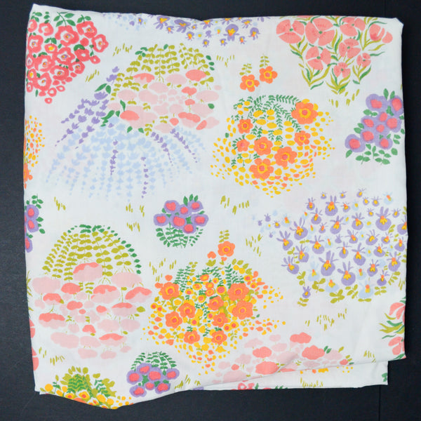 Rock Garden by J.P. Stevens Vintage Floral Print Fitted Sheet - 70" x 72"