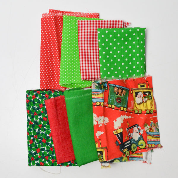 Red + Green Holiday Mixed Weight Woven Fabric Bundle