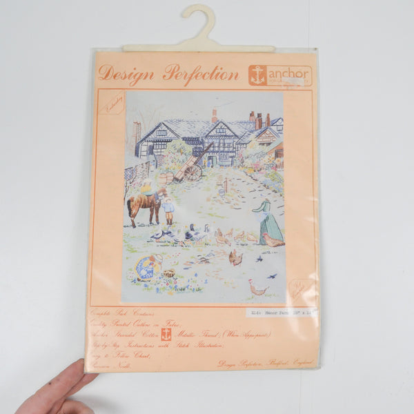Design Perfection Manor Farm Embroidery Kit - 18" x 14"
