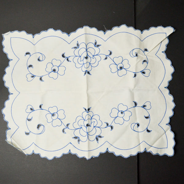 Blue + White Linen - 16" x 22"