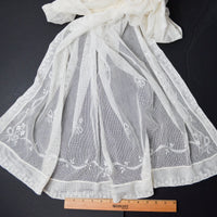 Net Lace Tablecloth - 41" x 62"