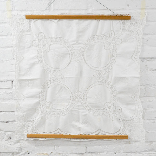 Openwork Lace Linen - 31" x 31"