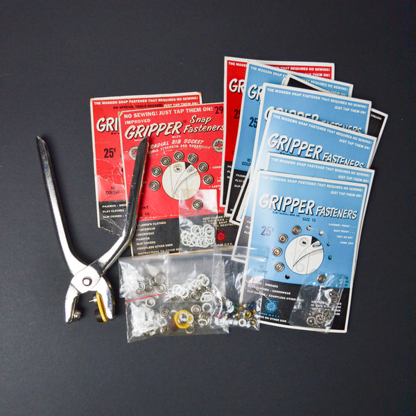 Eyelets + Gripper Fasteners Kit