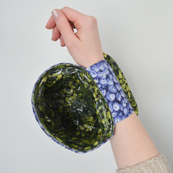 Blueberries + Leaves Print Thread Catcher with Attached Pincushion