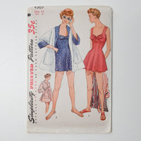 Simplicity 4307 Bathing Suit + Beach Coat Sewing Pattern - Size 14