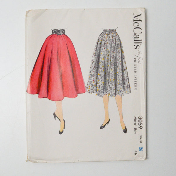 McCall's 3059 Skirt Sewing Pattern - Waist 26"