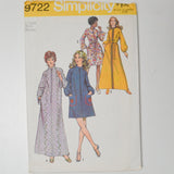 Simplicity 9722 Robe Sewing Pattern - Size XL