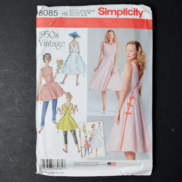 Simplicity 8085 Misses' Wrap Dress in Two Lengths Sewing Pattern - Size R5 (14-22) Size R5 (14-22)