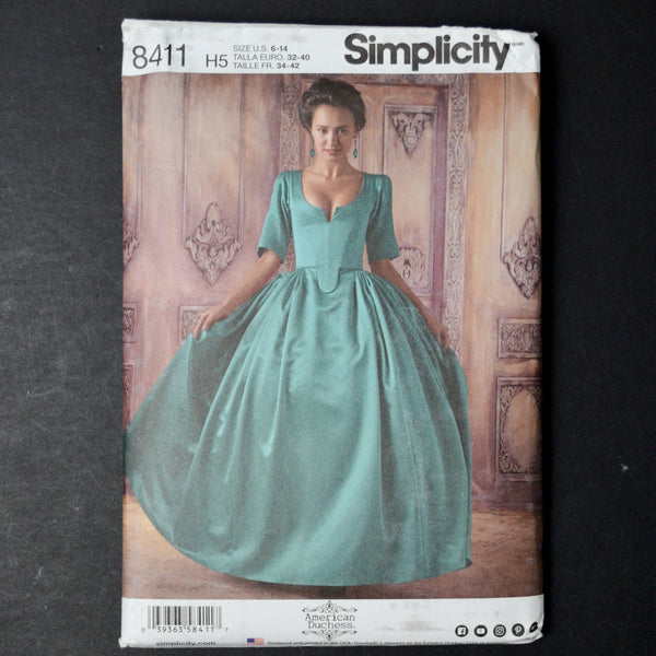 Simplicity 8411 Misses' Costume Sewing Pattern - Size H5 (6-14)