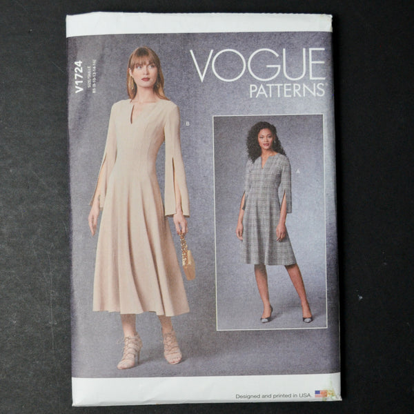 Vogue V1724 Misses' Dress Sewing Pattern - Size B5 (8-16)