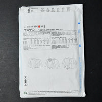 Vogue 8952 Misses' Tunic Sewing Pattern - Size Y (XS-M)