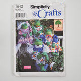 Simplicity Crafts 7542 30" Frog and Clothes Sewing Pattern