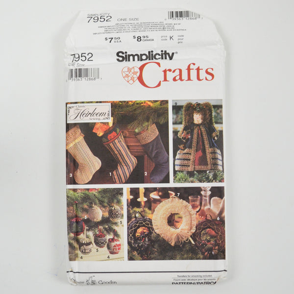 Simplicity Crafts 7952 Smocked Ornaments, Stockings, Wreaths and Treetop Angels Sewing Pattern