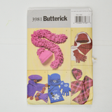 Butterick 3981 Misses' Hats, Scarves and Gloves Sewing Pattern
