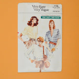Vogue 7128 Misses' / Misses' Petite Top Sewing Pattern - Size 12-16