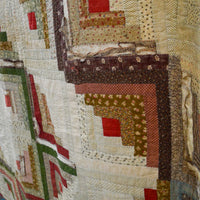 Log Cabin Quilt - 80" x 94"