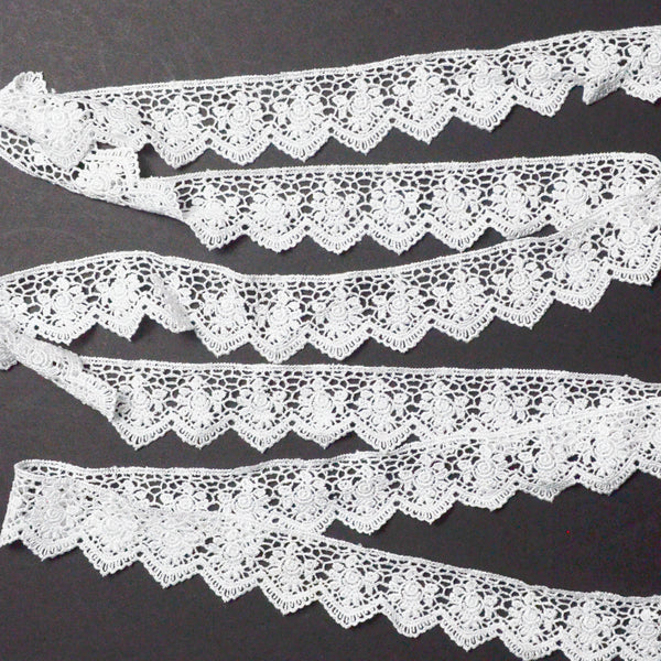 White Rose Pattern Lace Trim, 1.5" Wide - By the Yard Default Title