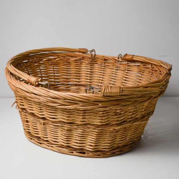 Basket with Hinged Handles