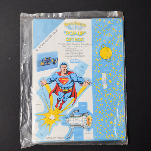 Super Friends Pop Up Gift Box
