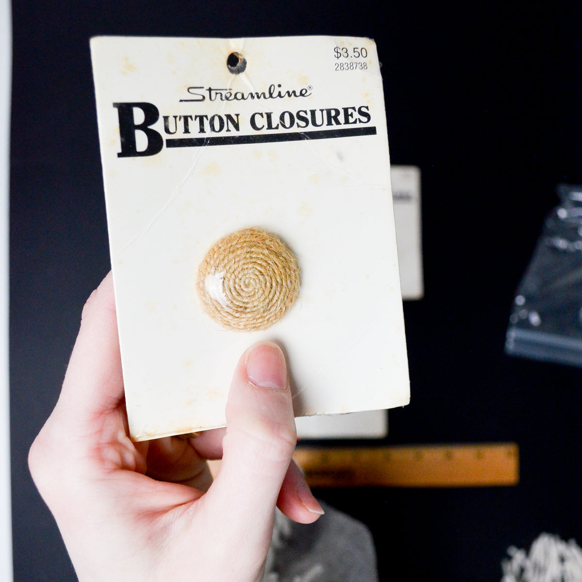 Streamline Button Closures - Set of 7 β Make & Mend