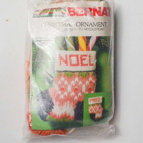 Bernat Christmas Stocking Ornament Needlepoint Kit Default Title
