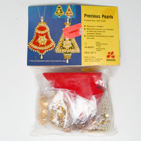 Bell + Tree Precious Pearls Vintage Leewards Christmas Ornament Kit - Red/Gold