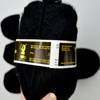 Black Papagena Alpaca + Acrylic Blend Yarn - 5 Skeins