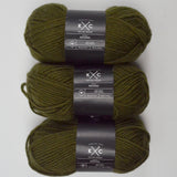Green Roving 100% Wool Yarn - 5 Balls