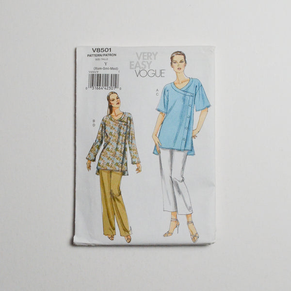 Very Easy Vogue V8501 Tunic + Pants Sewing Pattern Size Y (XS-M) Default Title