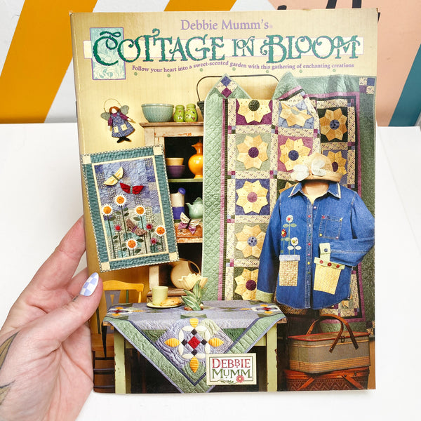 Debbie Mumm's Cottage in Bloom Booklet